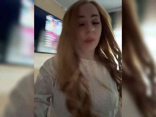 Miss-Etikaa webcam