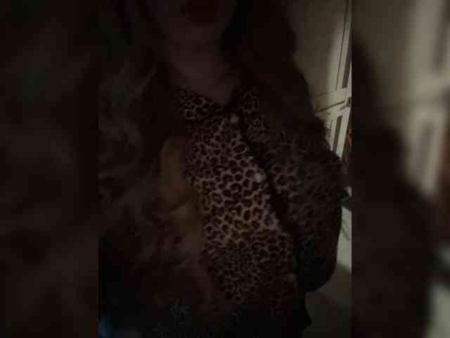 Miss-Etikaa webcam