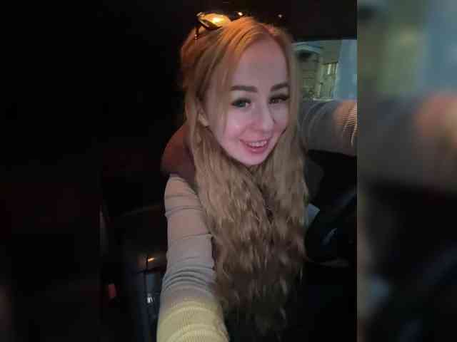 Miss-Etikaa webcam