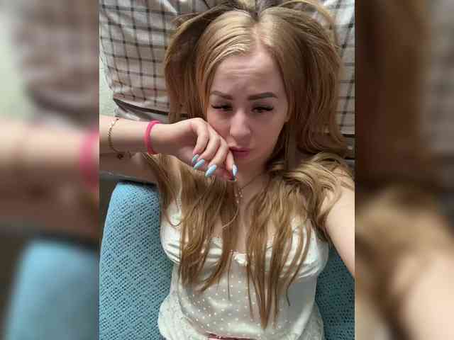 Miss-Etikaa webcam