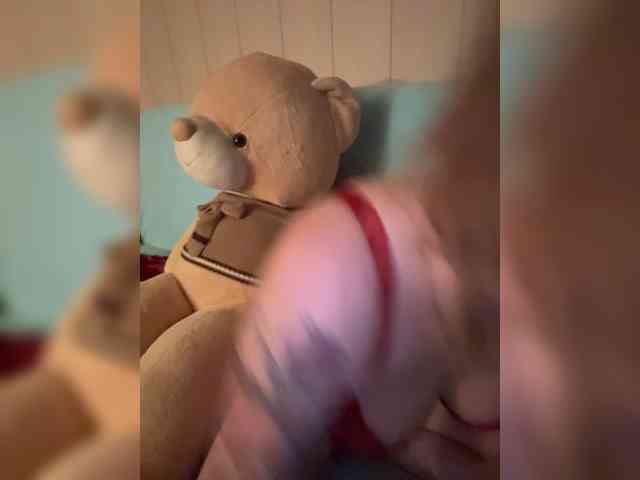 Black-Etika webcam