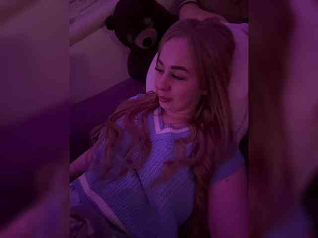 Miss-Etikaa webcam