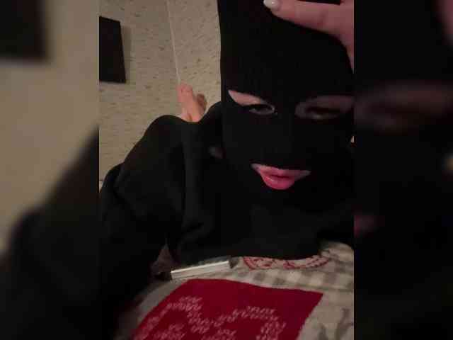 Black-Etika webcam