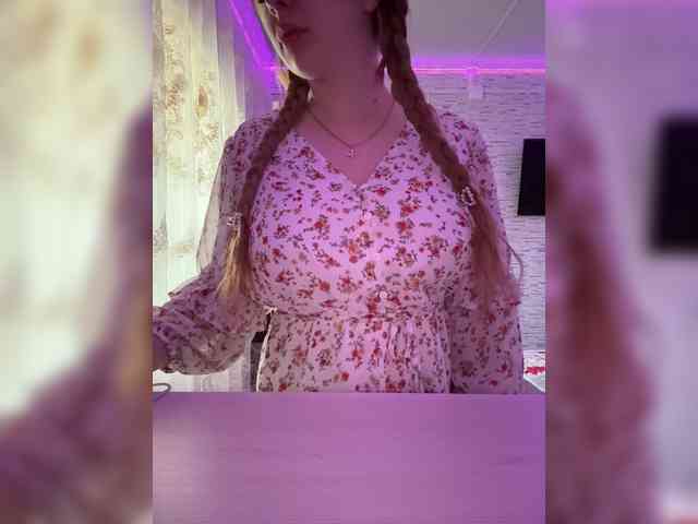 Miss-Etikaa webcam