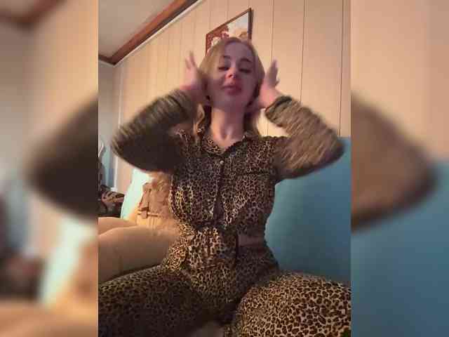 Miss-Etikaa Live Webcam on BongaCams