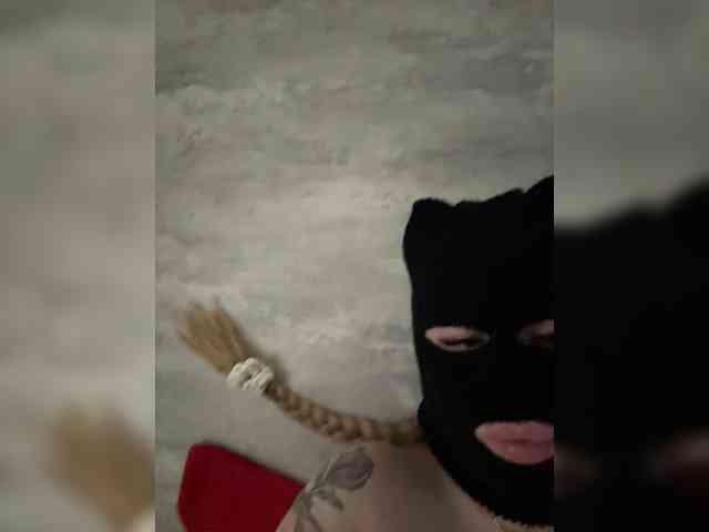 Black-Etika webcam