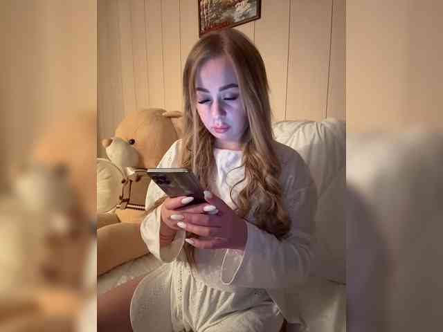 Miss-Etikaa webcam