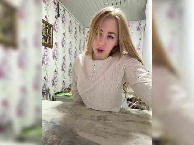 Miss-Etikaa webcam