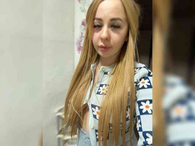 Miss-Etikaa webcam