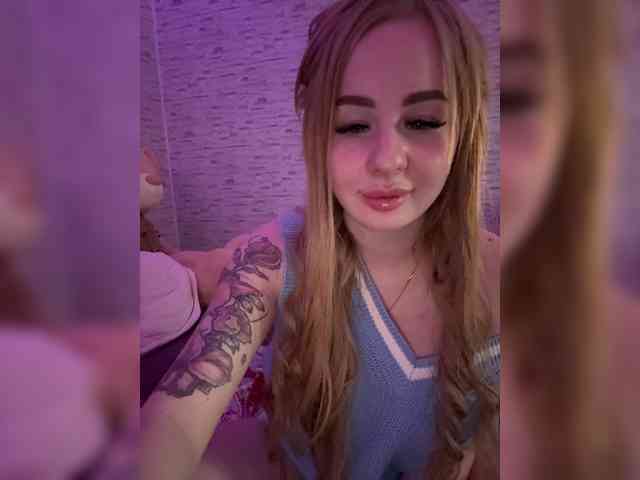 Miss-Etikaa webcam