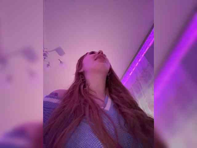 Miss-Etikaa webcam