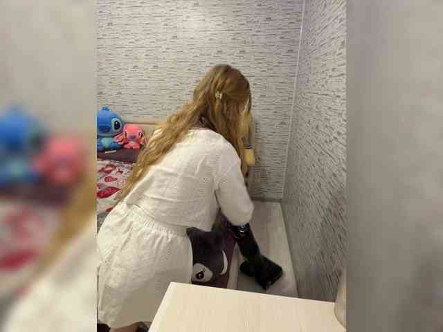 Miss-Etikaa webcam