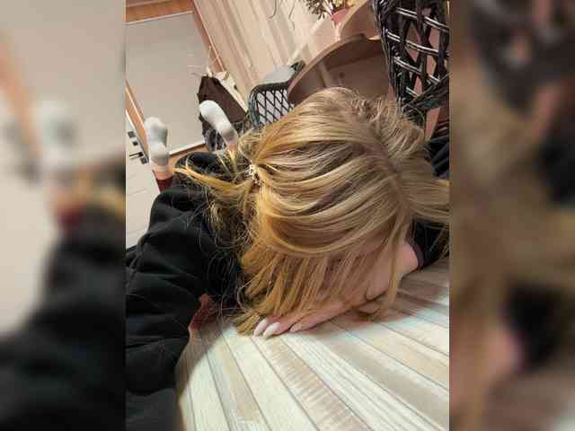Miss-Etikaa webcam