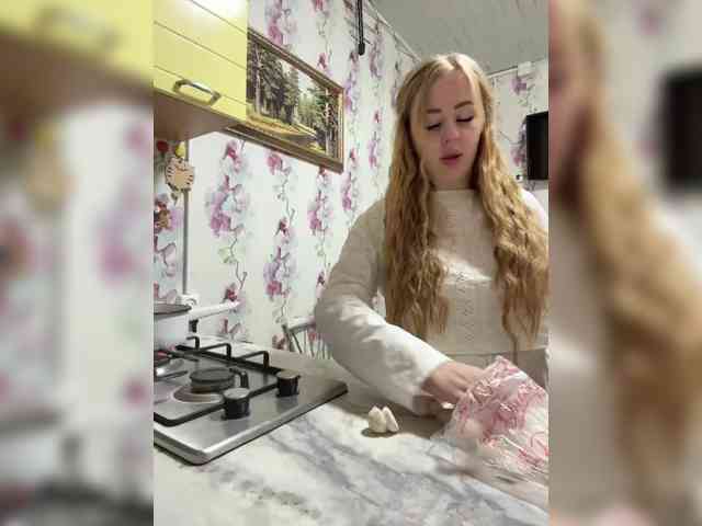 Miss-Etikaa webcam
