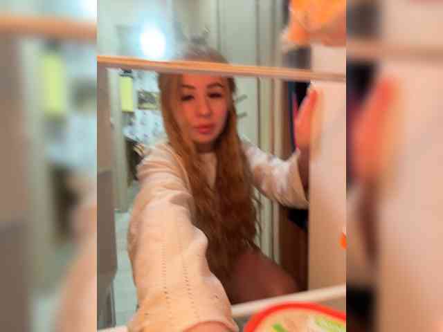 Miss-Etikaa webcam