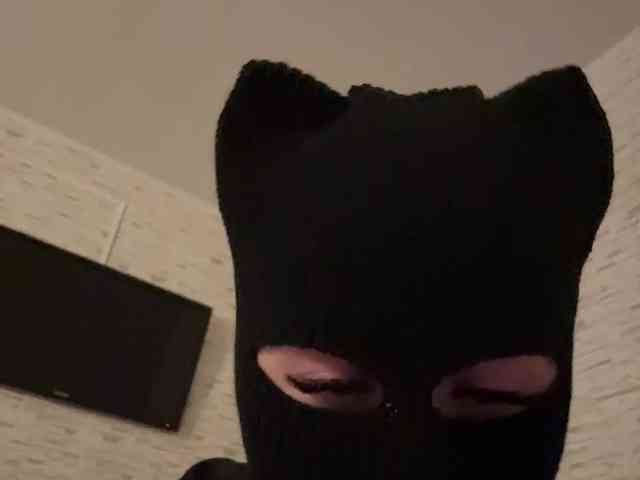 Black-Etika webcam