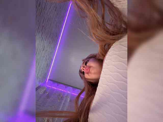 Miss-Etikaa webcam