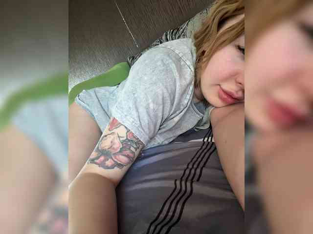 Miss-Etikaa webcam