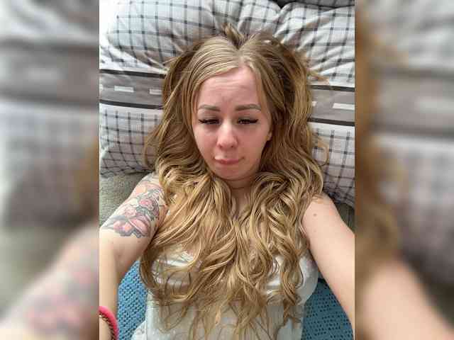 Miss-Etikaa webcam