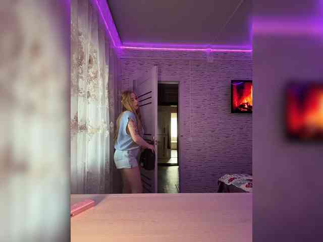 Miss-Etikaa webcam