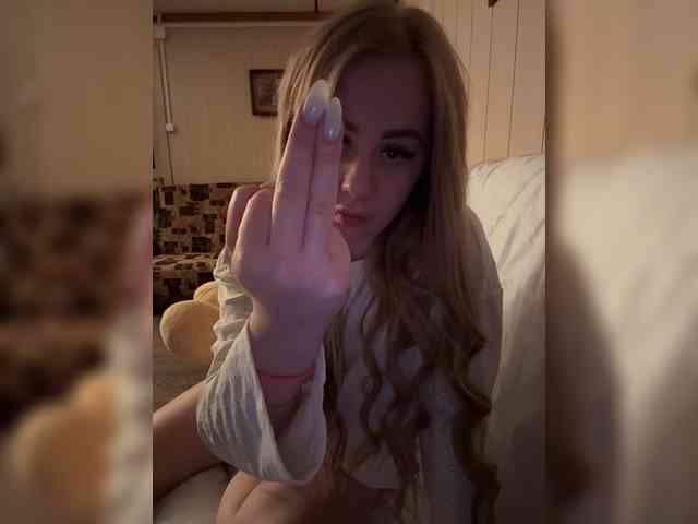 Miss-Etikaa webcam