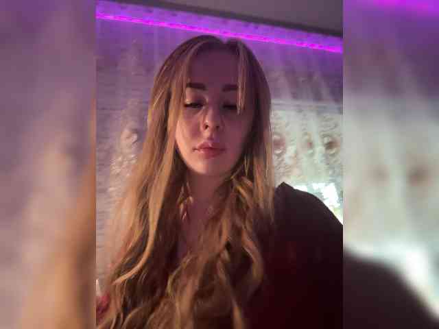 Miss-Etikaa webcam