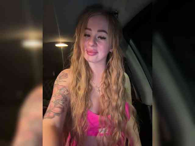 Miss-Etikaa webcam