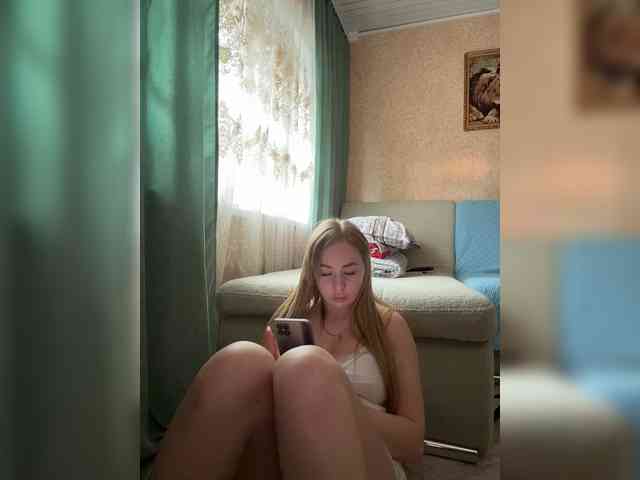 Miss-Etikaa webcam