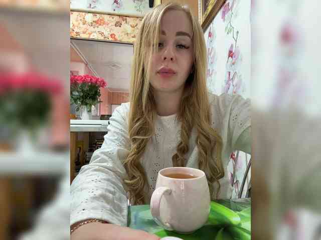 Miss-Etikaa webcam