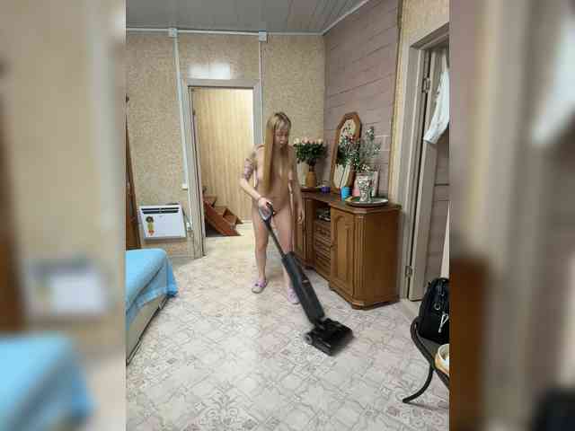 Miss-Etikaa webcam