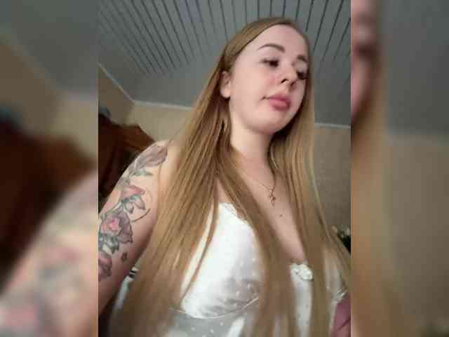 Miss-Etikaa webcam
