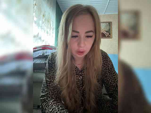 Miss-Etikaa webcam