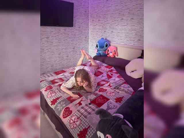 Miss-Etikaa webcam