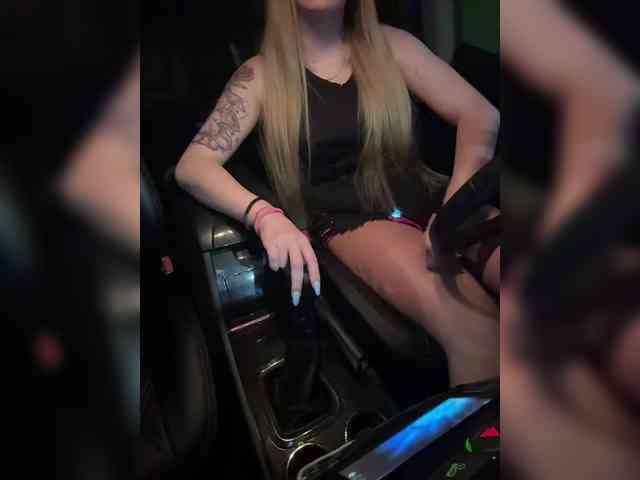 Miss-Etikaa webcam