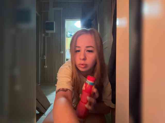 Miss-Etikaa webcam