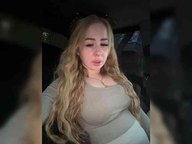 Miss-Etikaa webcam