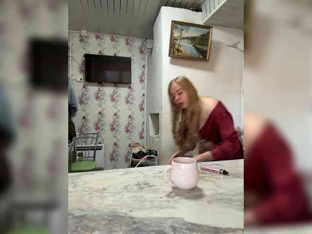 Miss-Etikaa webcam