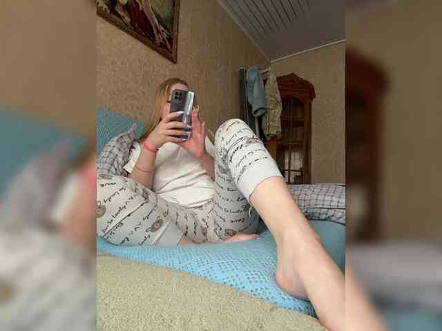 Miss-Etikaa webcam