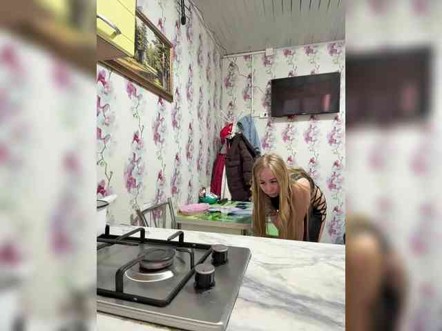 Miss-Etikaa webcam