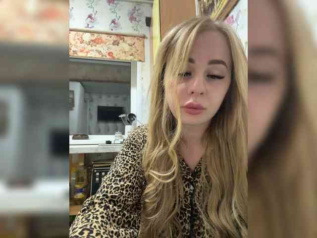 Miss-Etikaa webcam