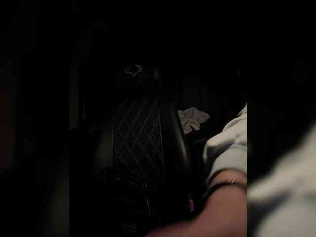 Black-Etika webcam
