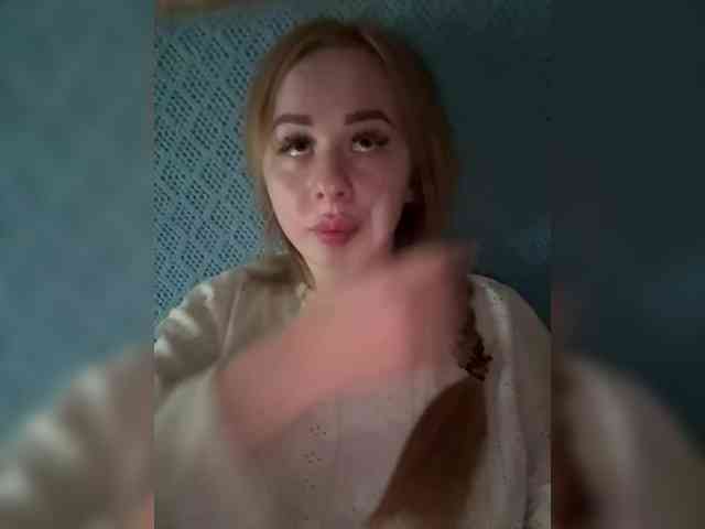 Miss-Etikaa webcam