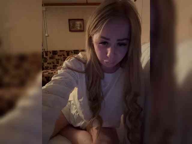 Miss-Etikaa webcam
