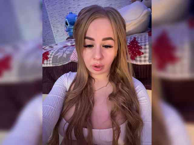 Miss-Etikaa webcam