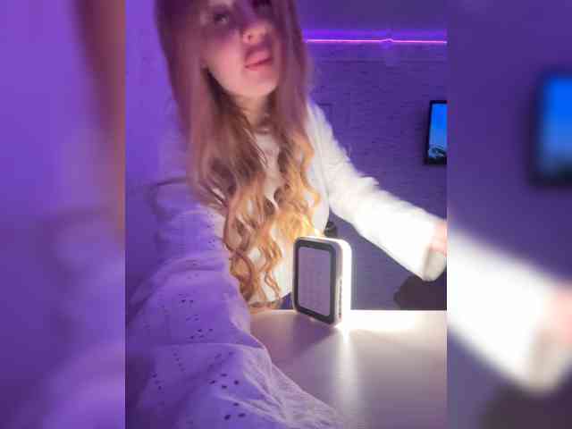 Miss-Etikaa webcam