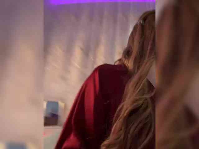 Miss-Etikaa webcam