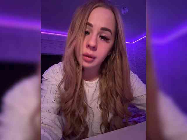 Miss-Etikaa webcam