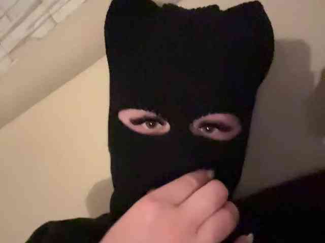 Black-Etika webcam