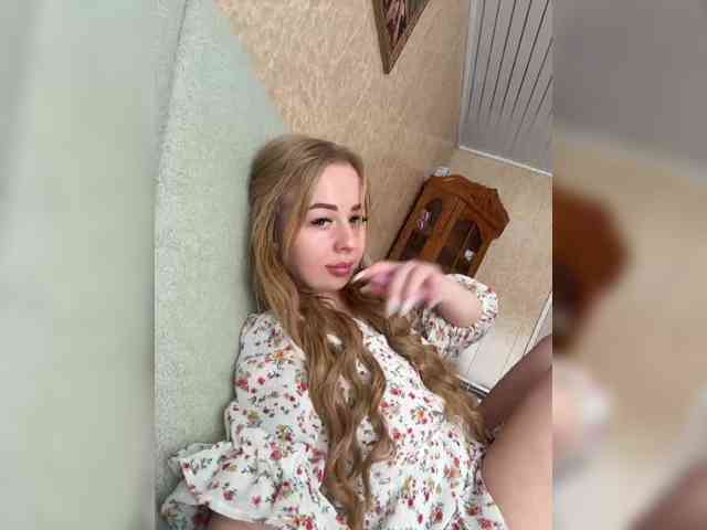 Miss-Etikaa webcam