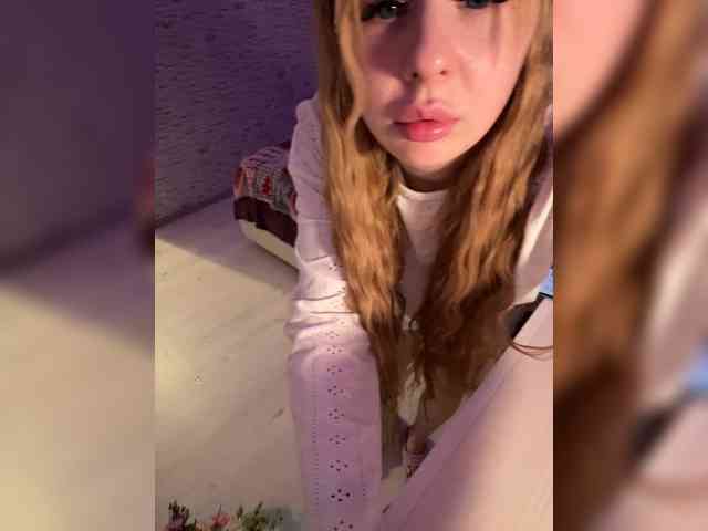 Miss-Etikaa webcam